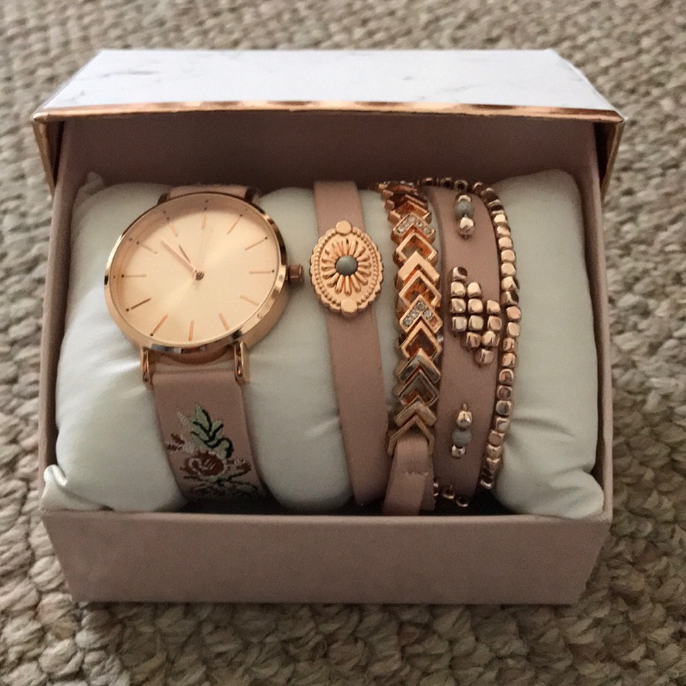 Bracelet Set (never opened)